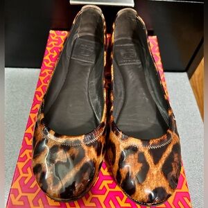 Tory Burch Eddie Patent Leather Ballet Flat in Leopard